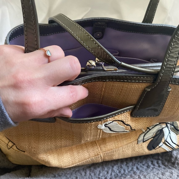 Coach - Picture 6 of 16